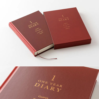 MIDORI One Day One Page Year Diary: Classic Red